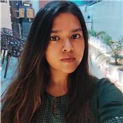 Profesora de inglés que da clases de inglés por en línea